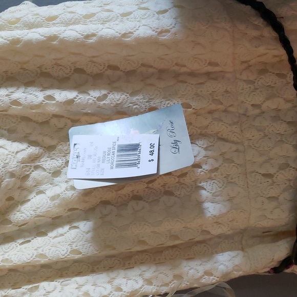 lily rose dress - Picture 3 of 4